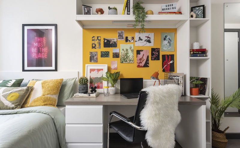 Classic Ensuite Desk