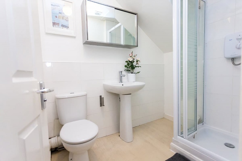 bathroom 207 King Street