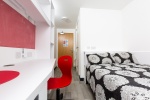 Single bedroom with en-suite bathroom at Abbey House, Coventry