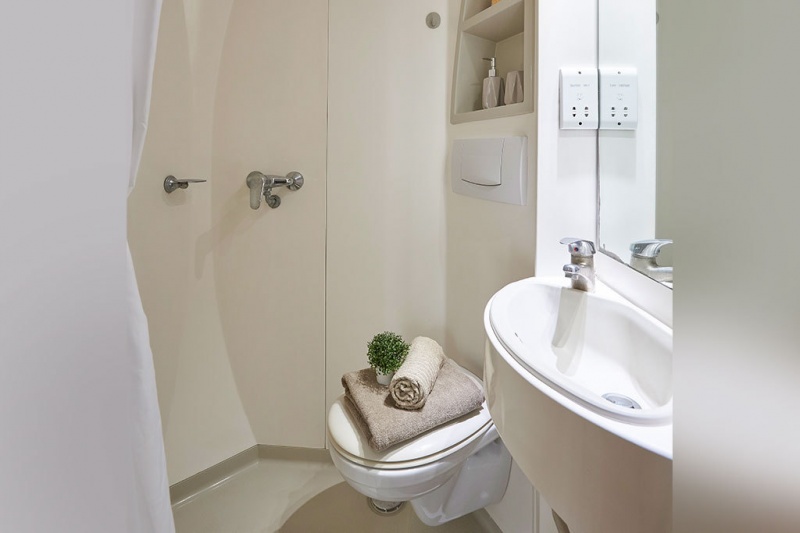 Bathroom at the residence Northumberland House