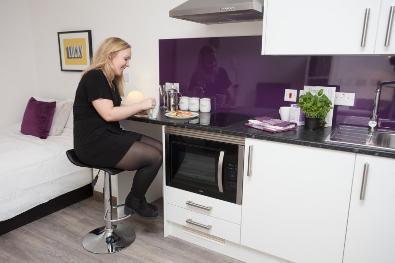 studio kitchen at Express Studios Nottingham