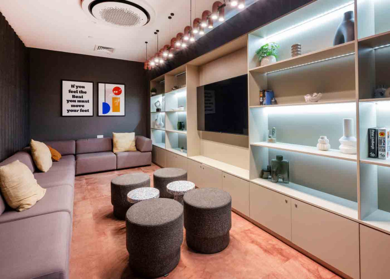 The Aspen, Leicester