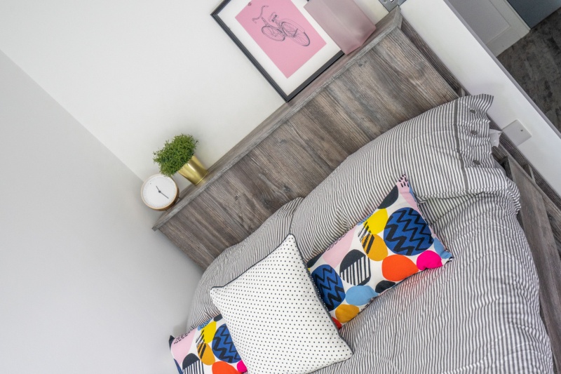 Oval Living , Leicester