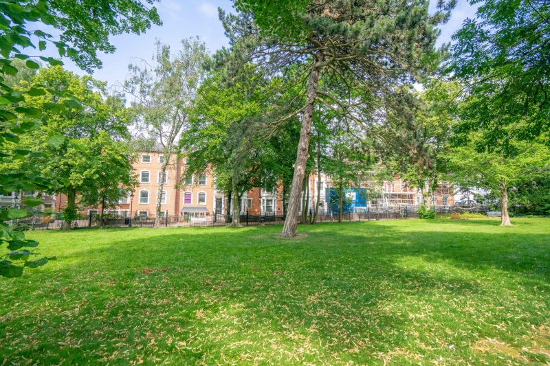 Oval Living , Leicester