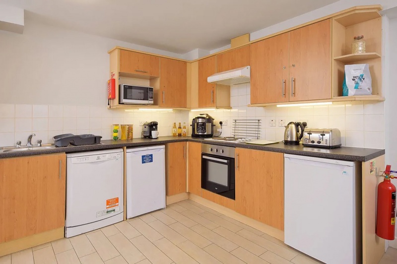 share kitchen at Keiller Court