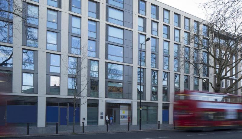 building Wellington lodge, London