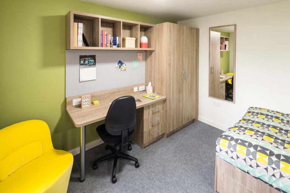 Selly Oak Court, Birmingham Hallbookers Verified Reviews