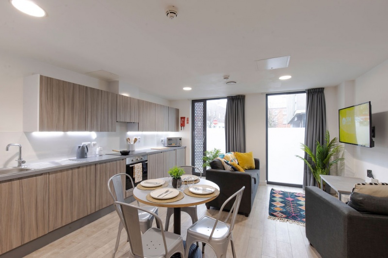Fully equipped shared kitchen at Lumis Student Living student accommodation in Leicester