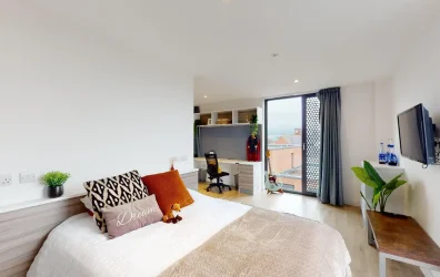 Stylish studio apartment with a kitchenette and en-suite bathroom at Lumis Student Living, Leicester