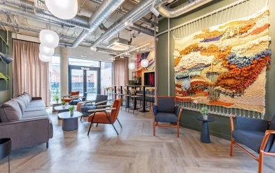 Social Lounge at the Fabric. Elegant and bright, student accommodation in Nottingham