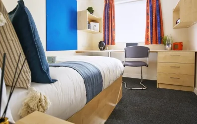 student_accommodation_college_court_classic_ensuite_005_05